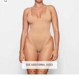 Skims Scoop Neck one piece - size Large, color ochre